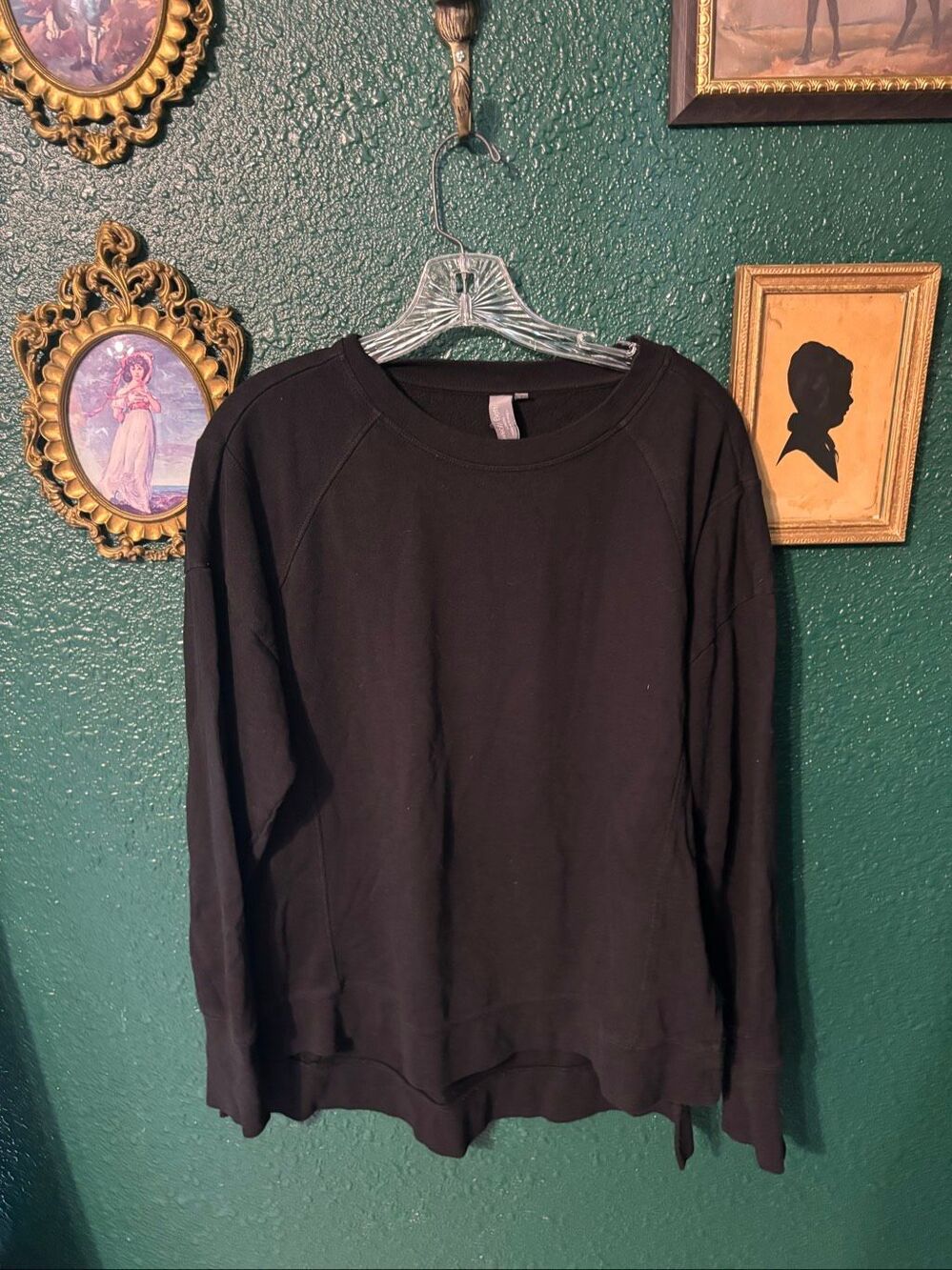 Sweaty Betty Black Long Sleeve Crewneck Size Medium